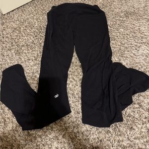 Alo Yoga pants